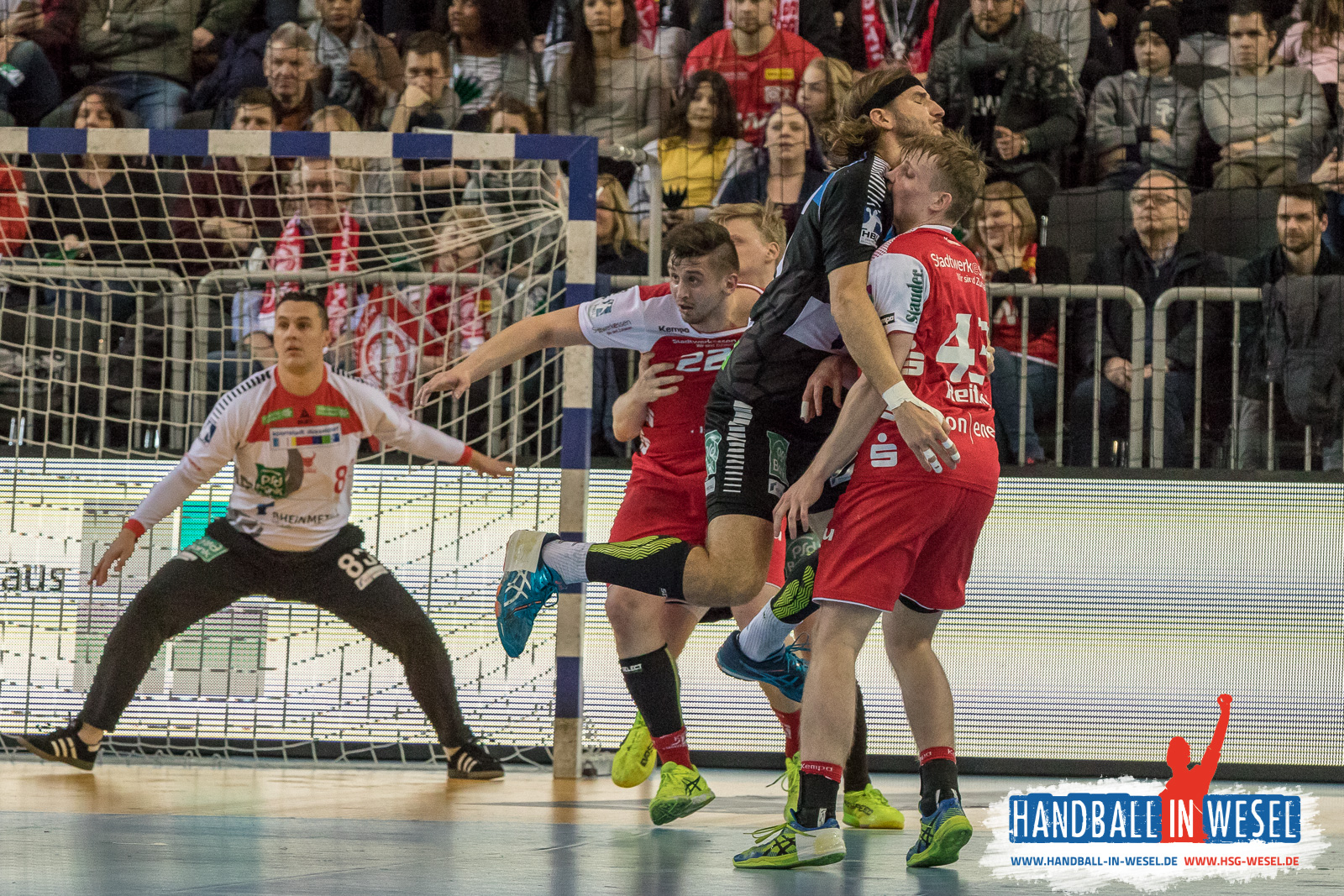 HC Rhein Vikings - TuSEM Essen 32:29 (17:14) / 2.Liga / DKB Hand